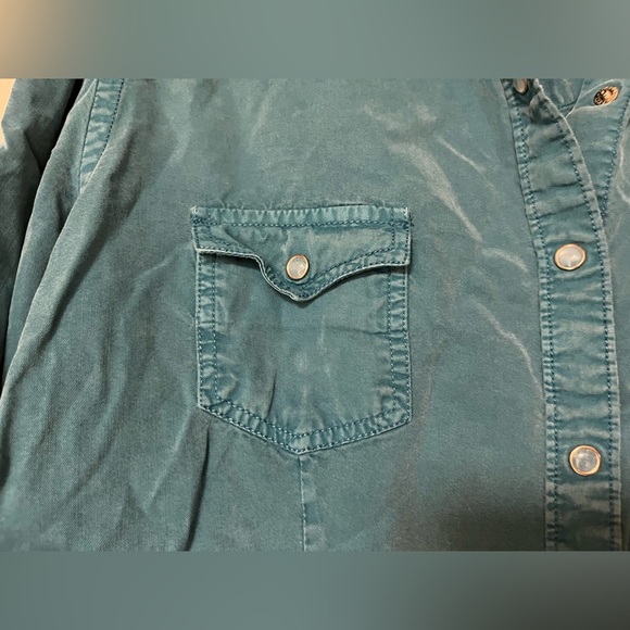 Blue shirt with embroidery - size M - Picture 2 of 5